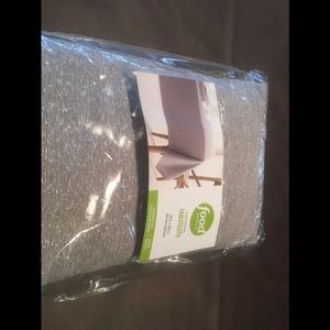 BEAUTIFUL SPARKLY TABLE CLOTH🌌